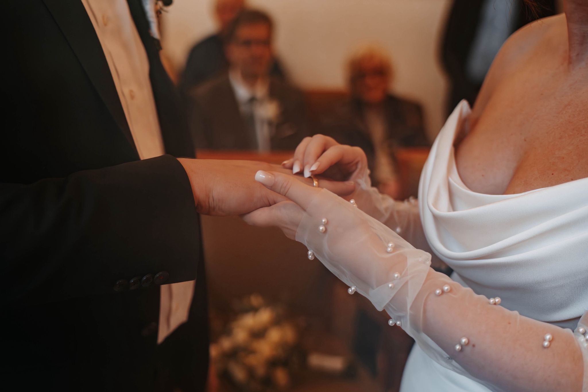 Hochzeitskonzept mit minimalistischer Ästhetik in Dortmund