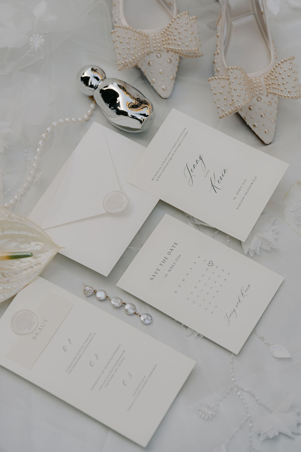 Elegante Hochzeitspapeterie mit Einladungskarten in Dortmund